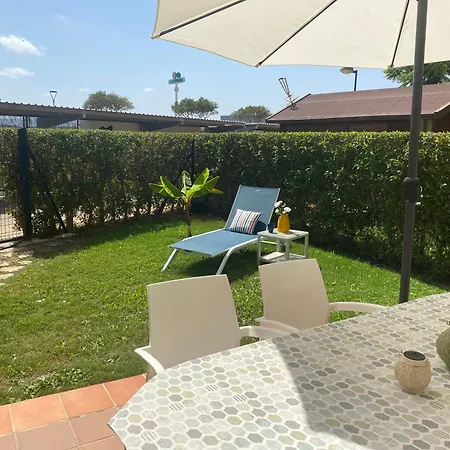 La Casita De *